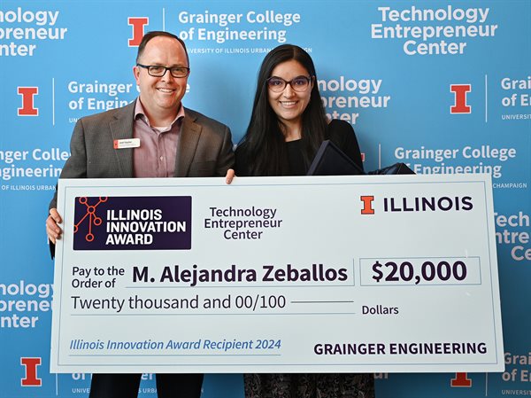 L-R: Jed Taylor, Assistant Dean of Innovation and Entrepreneurship with Illinois Innovation Award recipient, Alejandra Zeballos